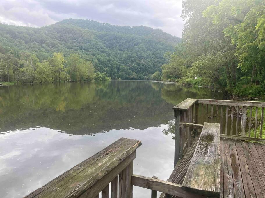 Apartment The Fishing Hole #4 Near Town Bryson City